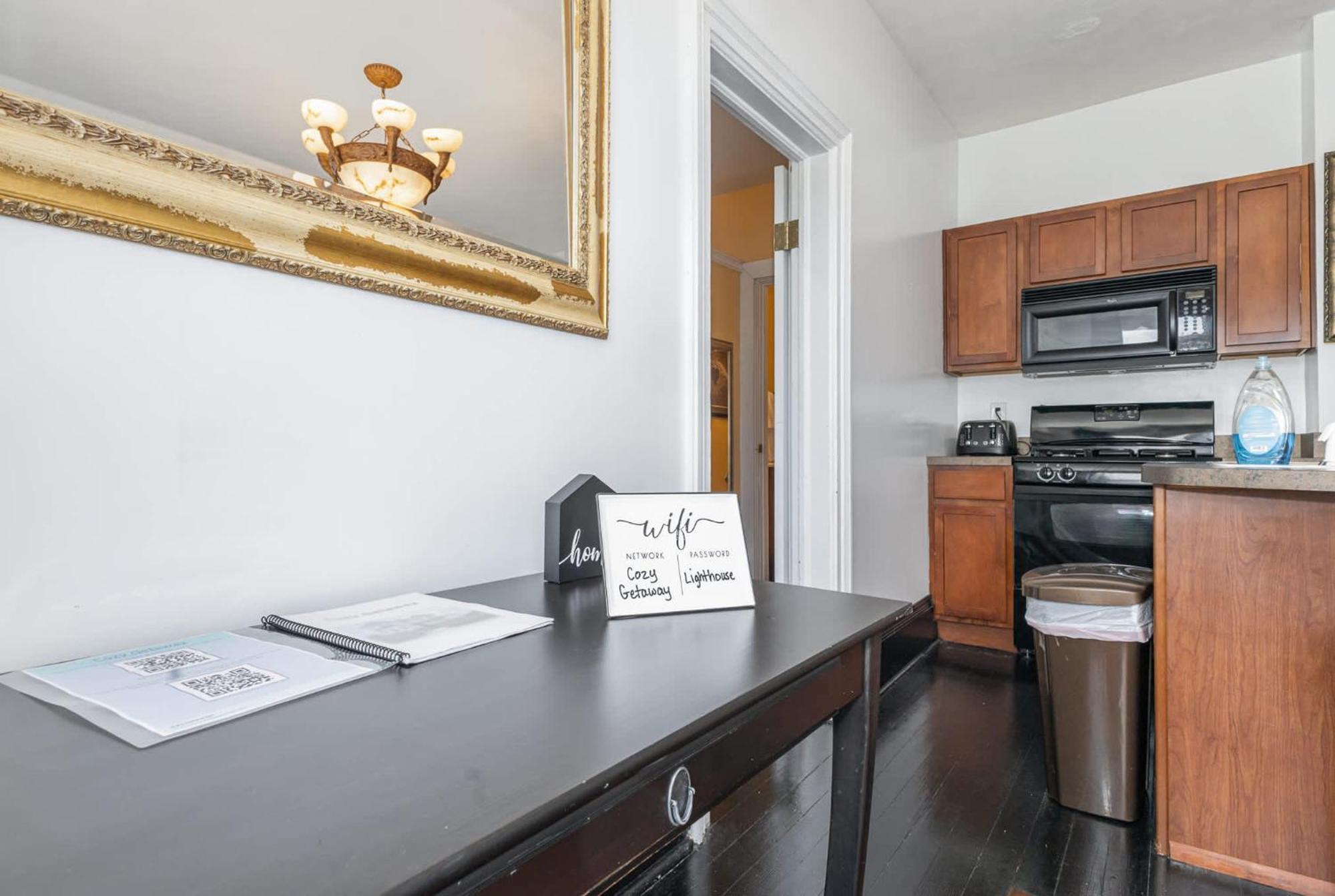Spacious Upstairs 1Bed- Walking Distance To Beach Outlet Mall Michigan City Ngoại thất bức ảnh