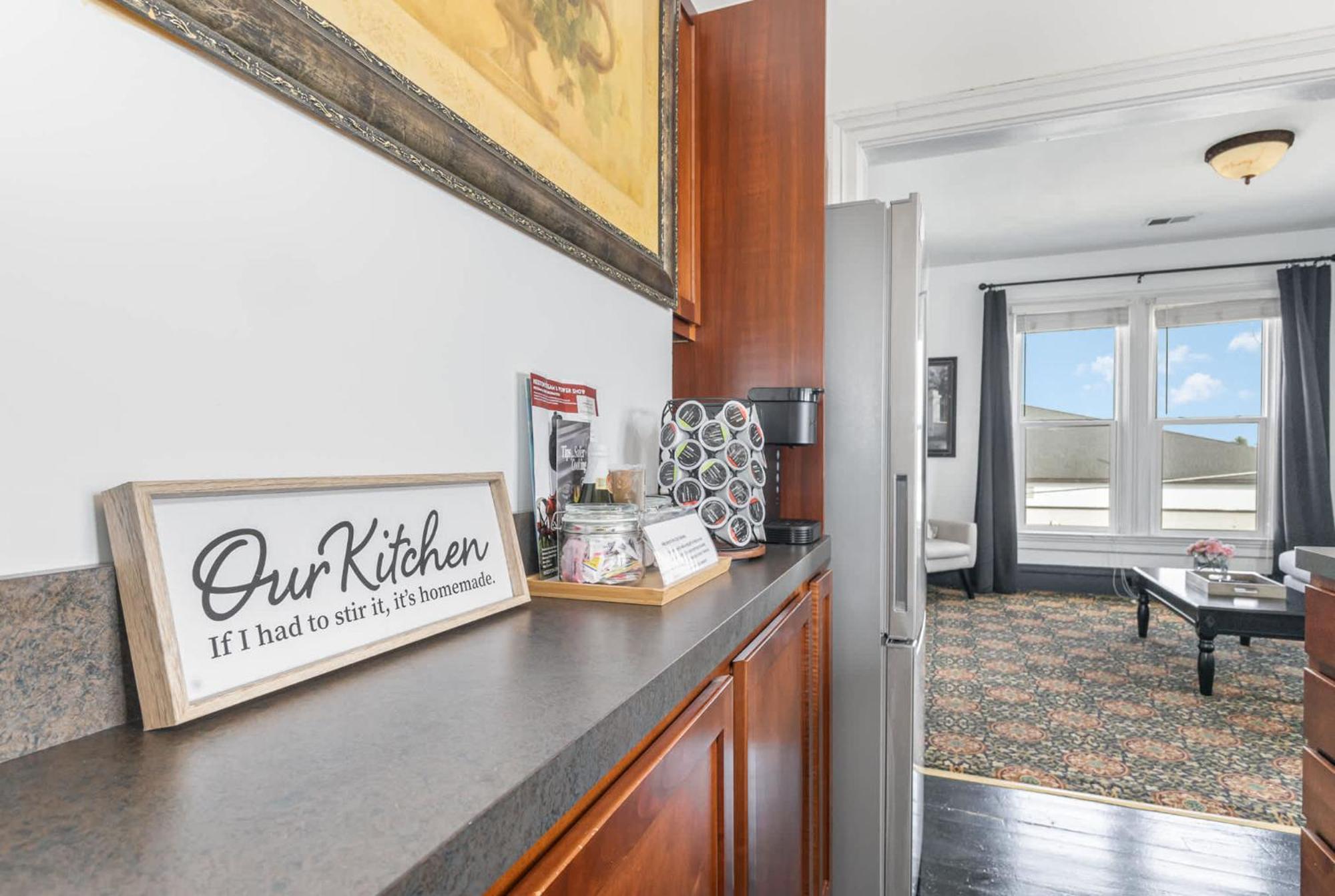 Spacious Upstairs 1Bed- Walking Distance To Beach Outlet Mall Michigan City Ngoại thất bức ảnh