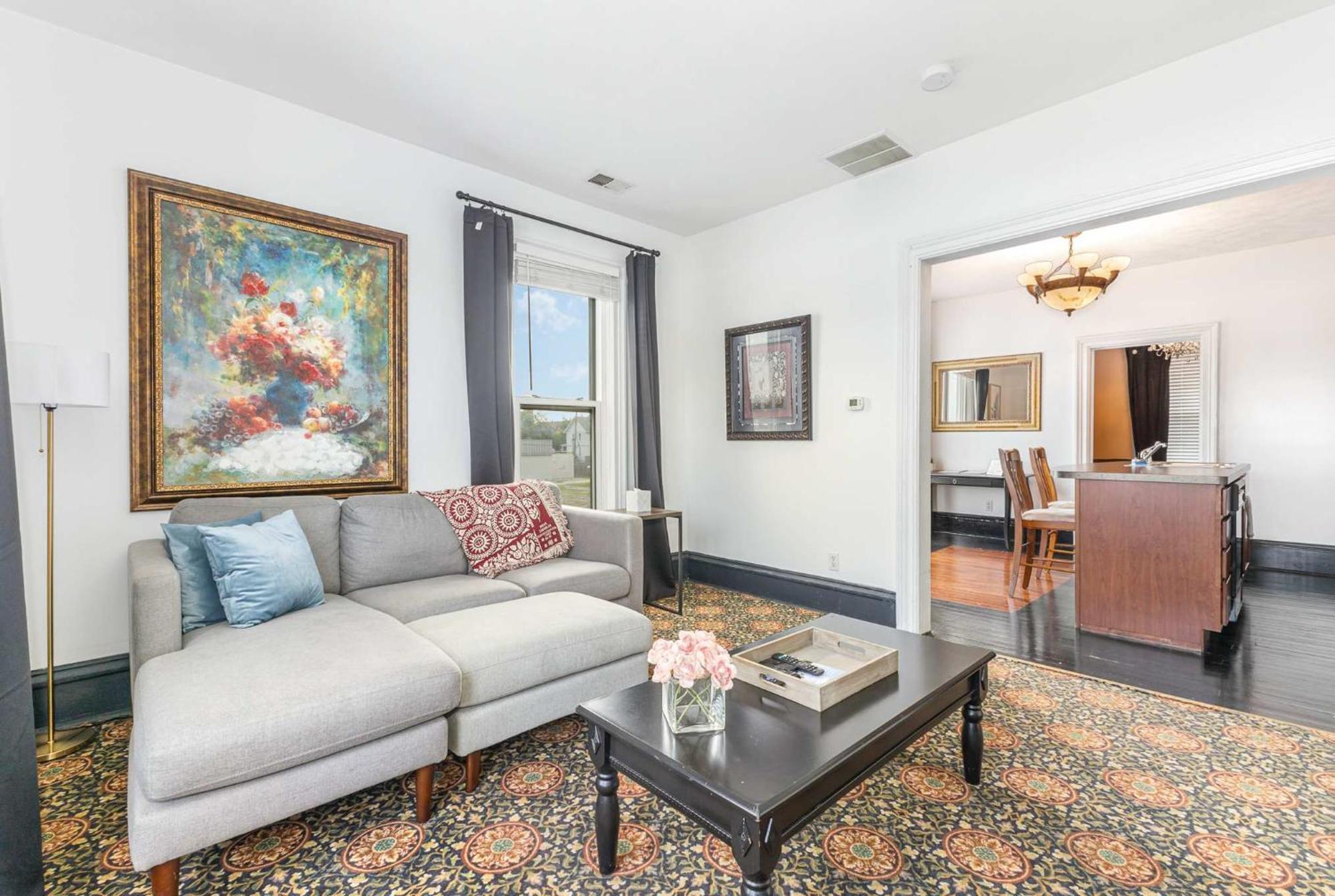 Spacious Upstairs 1Bed- Walking Distance To Beach Outlet Mall Michigan City Ngoại thất bức ảnh